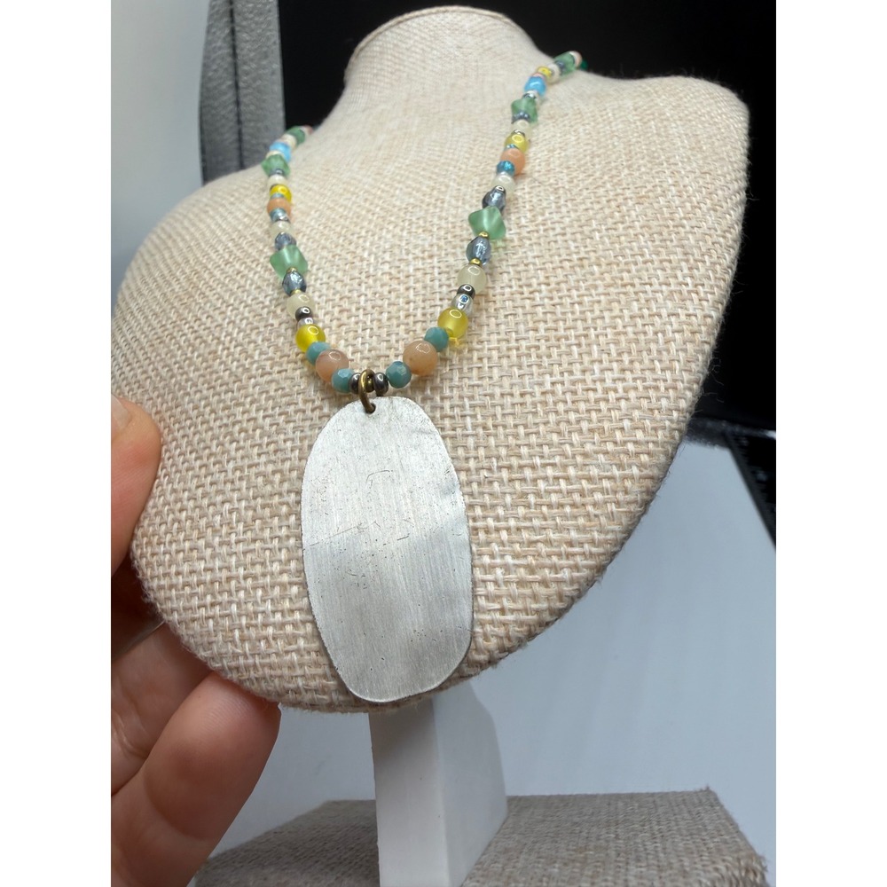 Boho Mixed Bead Necklace Brushed Silver Tone Oval Pendant Toggle Clasp 17 Inch‎